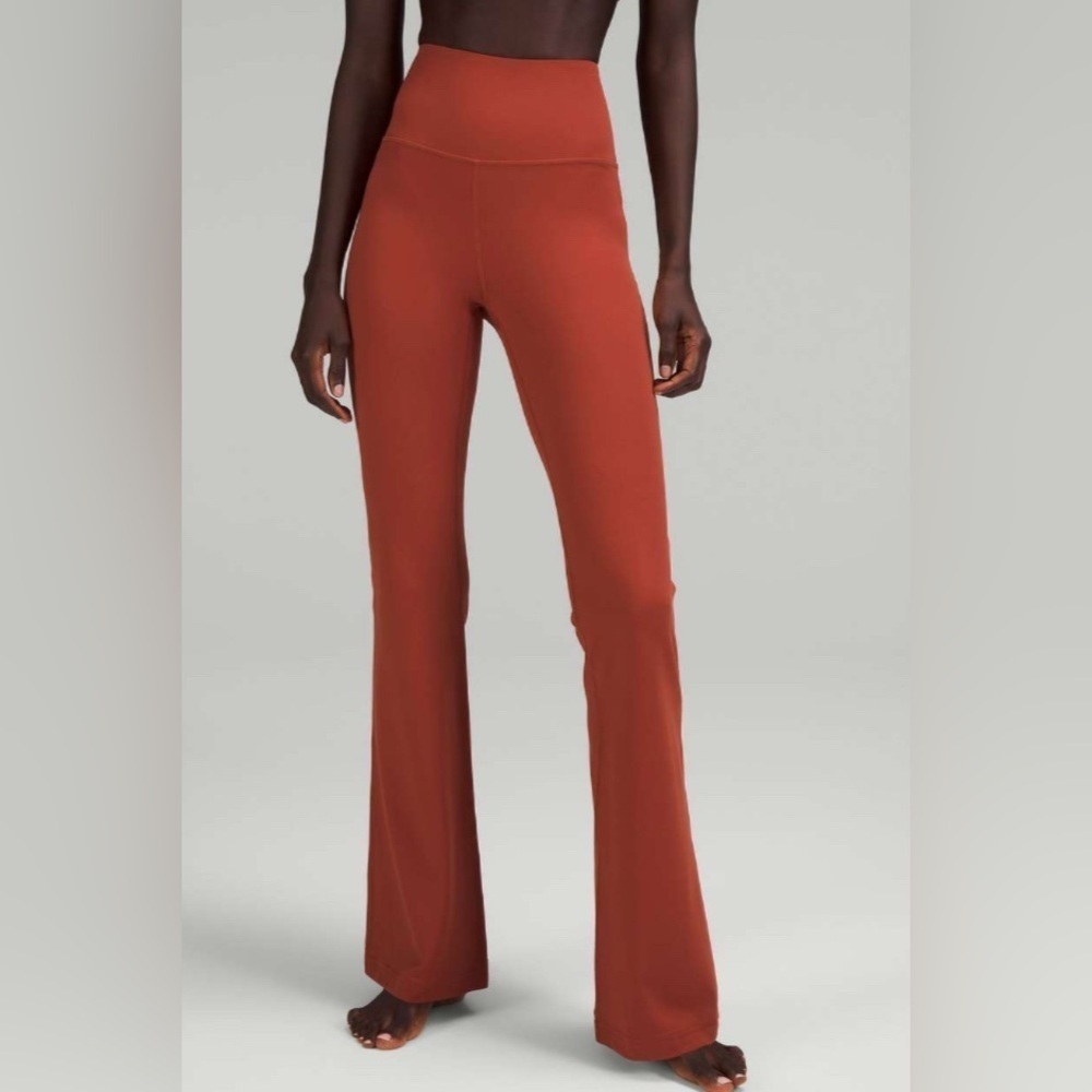LULULEMON Groove Super-High-Rise Flared Pant Nulu- Cayenne/ Size 4